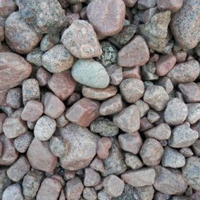 Pyöreäreunaisia kiviä